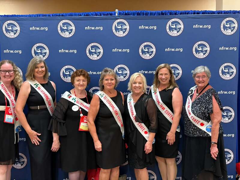 Washington ladies and their sashes.  