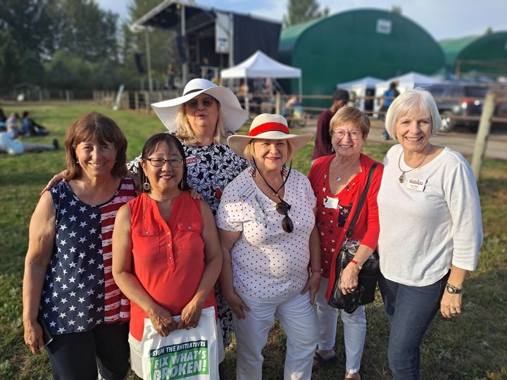 Freedom Fest in Redmond July 2023 with WFRW members Amiem, Sharon, Cindy, Colleen, Ellie, Liz