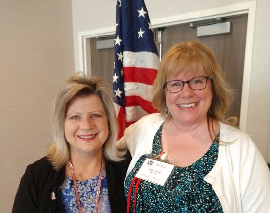 Past President Roxanne Husmann and Deon Payne, Virtual Club member, at the Spring BOD 2022.