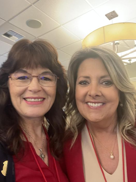 WFRW VP, Cindi White with guest former Spokane Mayor, Nadine Woodward.